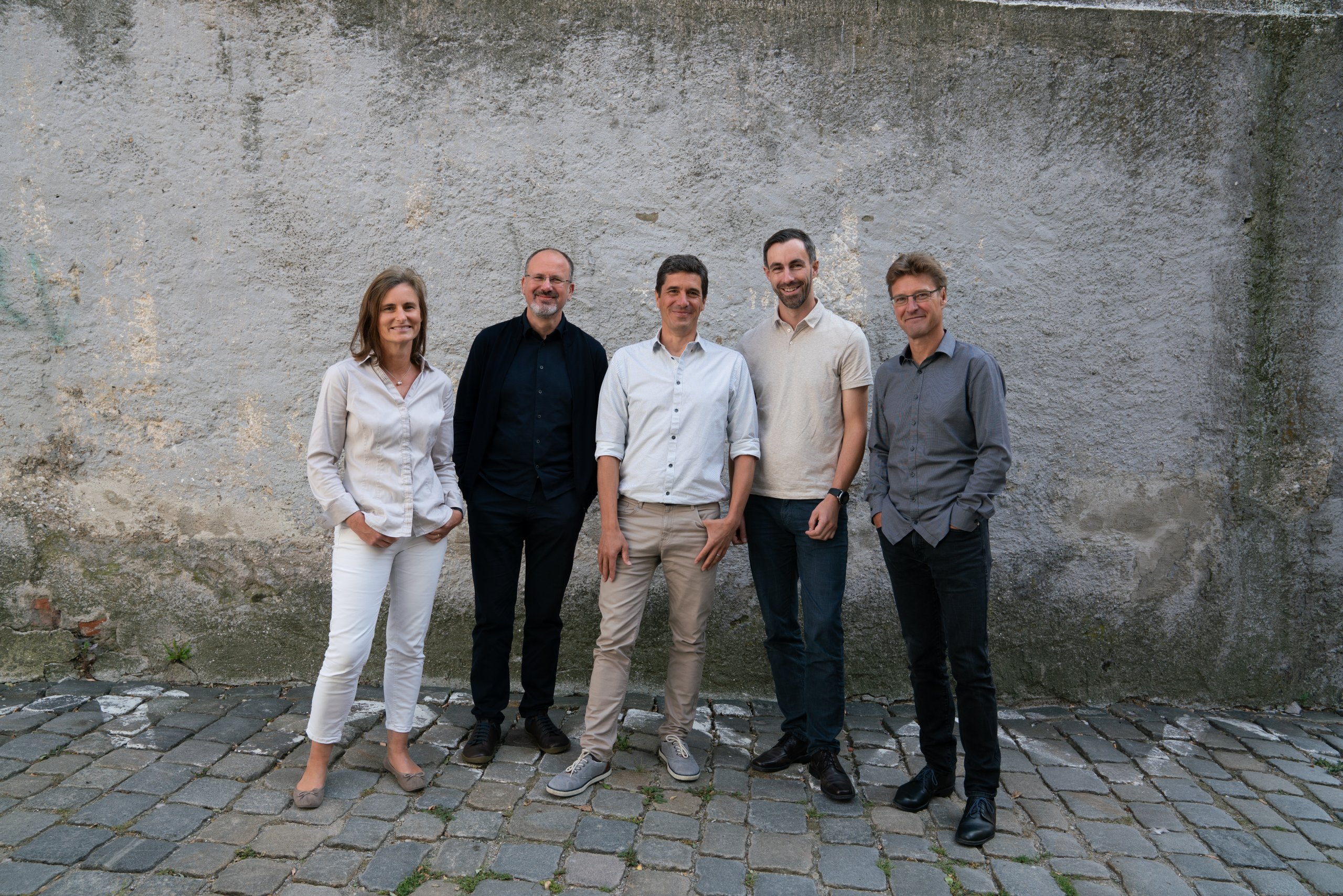 Bild: Die neue Zusammensetzung der Partnerschaft mit Birgit Kröniger, Robert Wenk, Stephan Gentz, Simon Winkler und Jochen Rümpelein